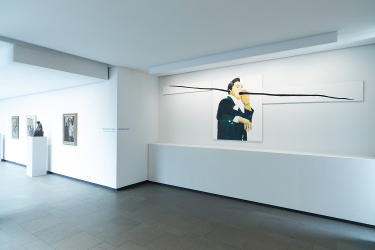 Blick in die Ausstellung »Kosmos Ost. Kunst in der DDR 1949–89. Das Albertinum Dresden zu Gast« im Ernst Barlach Haus Hamburg